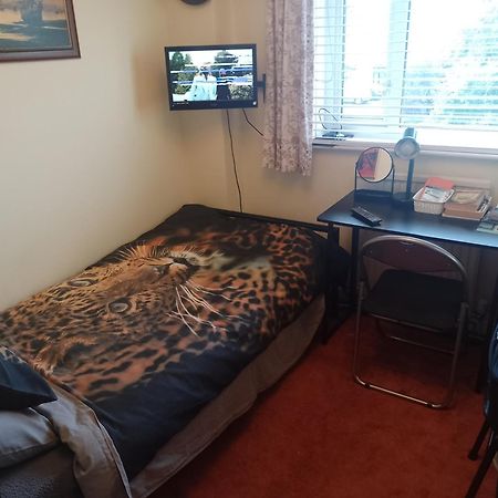 Super Single Room Cardiff Buitenkant foto