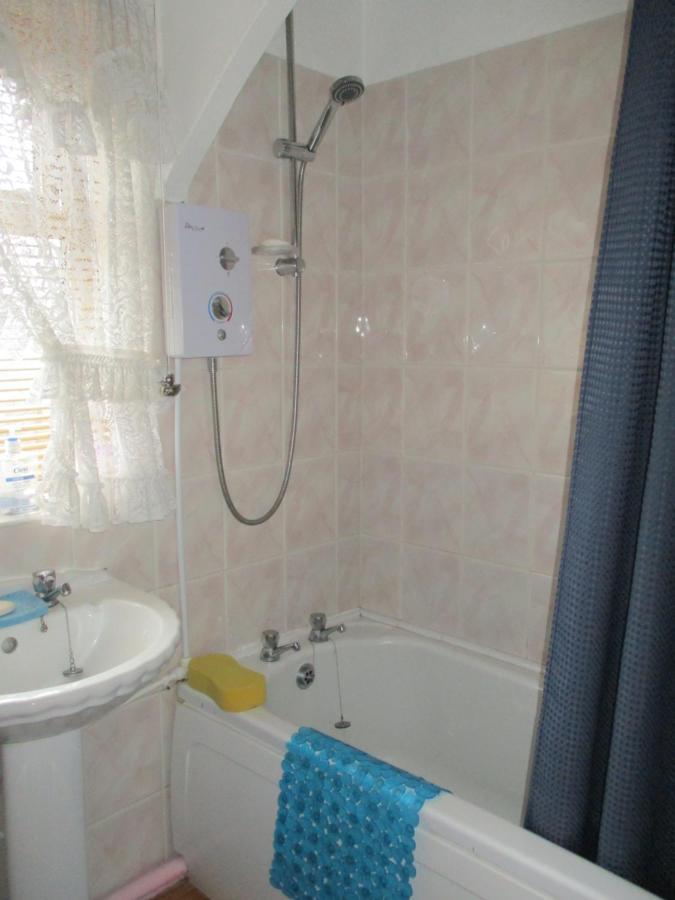 Super Single Room Cardiff Buitenkant foto